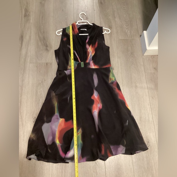 Moschino 100% silk fit and flare dress. Size 10. - Picture 5 of 8